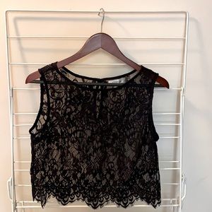Black Lace Cropped Shell with Scalloped Bottom